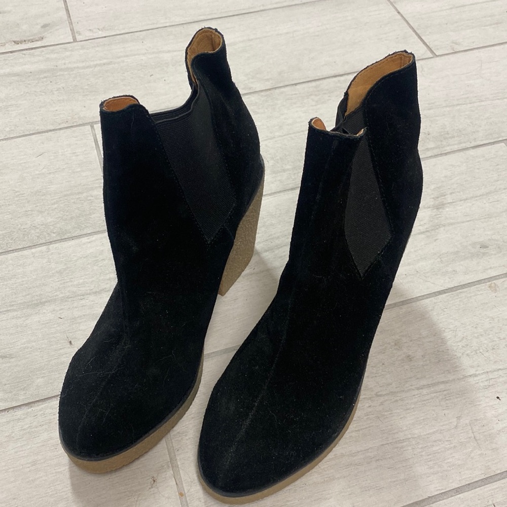 platform black suede boots
